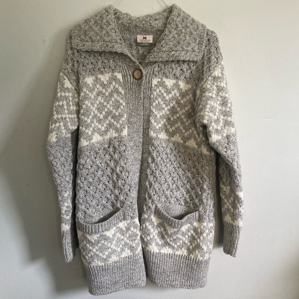 Carraig Donn Irish Wool One button Aztec sweater